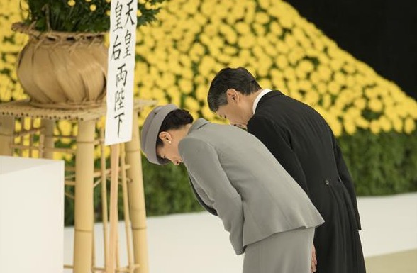日本德仁天皇在“8·15”战败日表示深刻反省