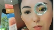 到自家潮店客串售货员 张柏芝亲力亲为接待男粉丝