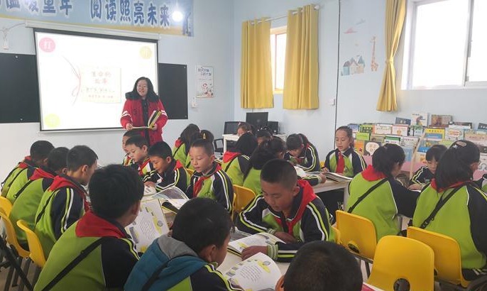 教育部:学校应减少考试次数 坚决禁止分班考试
