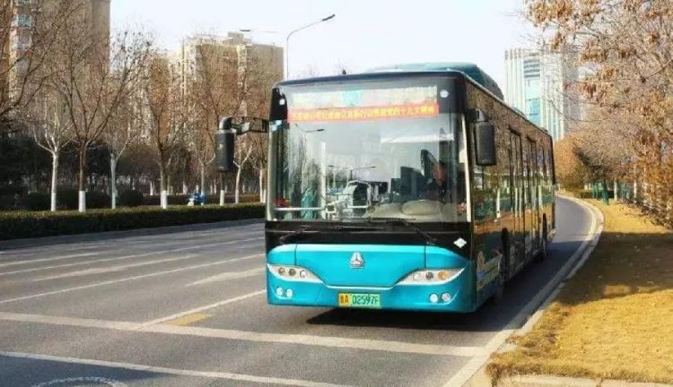 manbetx客户端下载地址春秋卡明天到期,乘公交这3种优惠了解一下